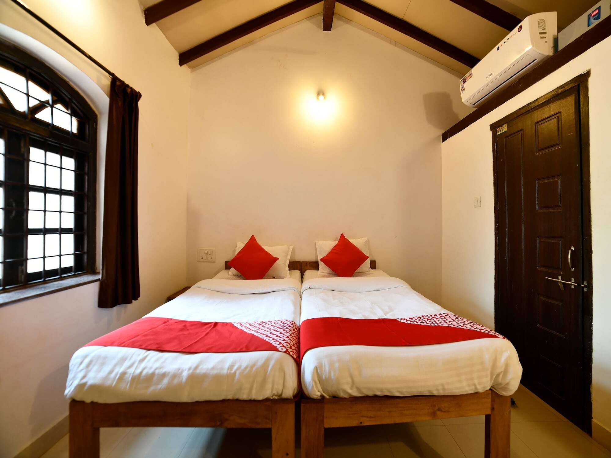 Oyo 7903 Xaviers Candolim